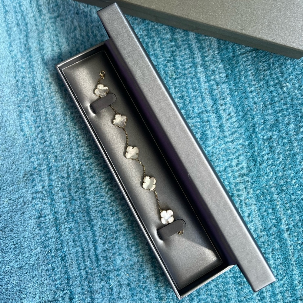 Gold Mother of Pearl Clover Bracelet